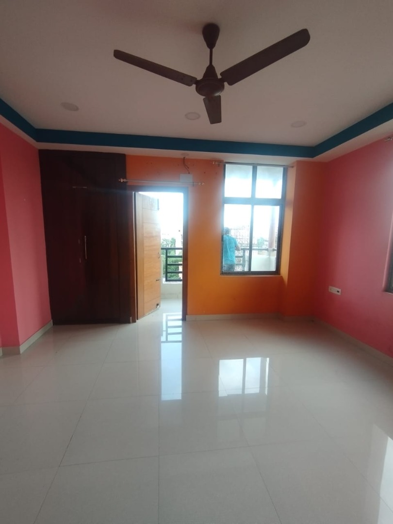 Unfurnished 4bhk in Soniya Complex, Lakhimi Path, Beltola Tiniali, Guwahati, Assam, India for Rent
